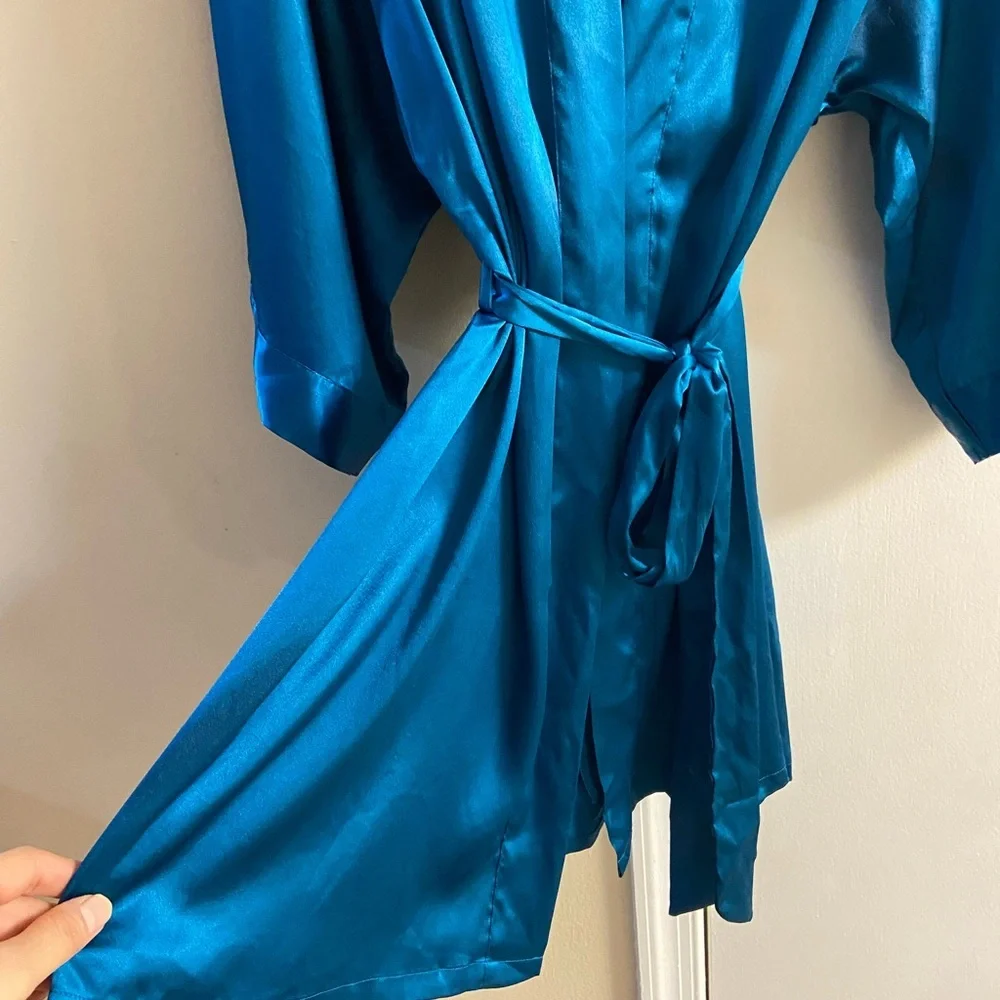 Victoria's Secret Teal Satin Lace-Trim Kimono Robe NWT